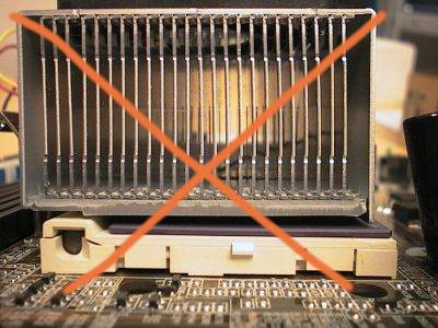 Il dissipatore non  a contatto con il core della cpu.