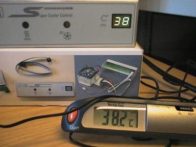 Le temperature dei dispositivi sono quasi identiche.